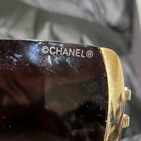 CHANEL Black and brown fashion Sunglasses - Picture 5 of 8